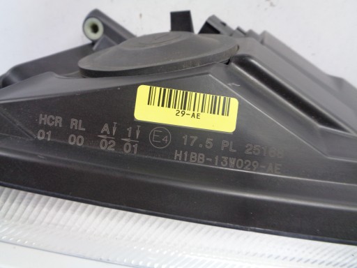 LAMPA FAR DESNA STRANA FORD FIESTA MK8 17-
