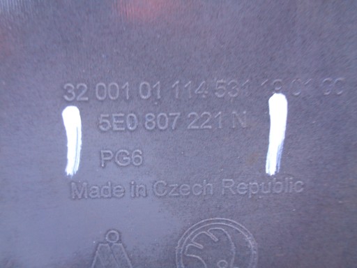 BRANIK PREDNJA STRANA SKODA OCTAVIA III 3 5E0 5E 16- REDIZAJN NR 38562