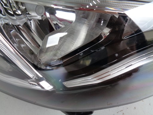 LAMPA FAR DESNA STRANA OPEL GRANDLAND X 16- LED