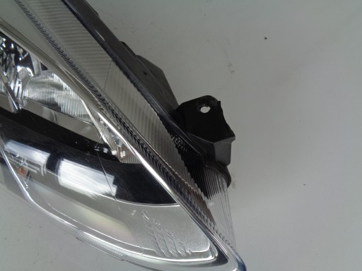 LAMPA FAR DESNA STRANA FORD FIESTA MK8 17-