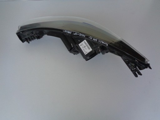 LAMPA FAR DESNA STRANA RENAULT ZOE 12- LAMPA FAR DESNA STRANA RENAULT ZOE 12-