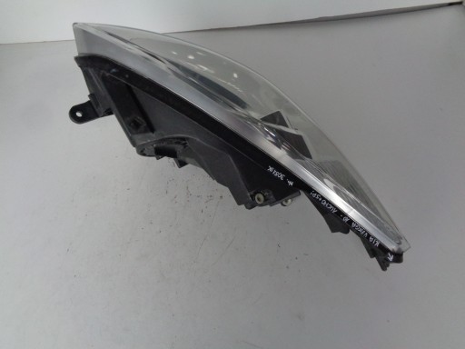 LAMPA FAR DESNA STRANA KIA VENGA 10-