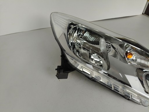 LAMPA FAR DESNA STRANA NISSAN NOTE E12 13- LAMPA FAR DESNA STRANA NISSAN NOTE E12 13-