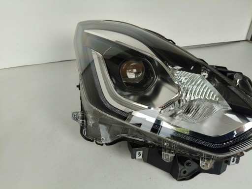LAMPA FAR DESNA STRANA SUZUKI SWIFT MK8 17- FULL LED LAMPA FAR DESNA STRANA SUZUKI SWIFT MK8 17- FULL LED