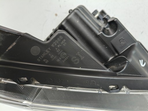 LAMPA FAR DESNA STRANA SUZUKI SWIFT MK8 17- FULL LED LAMPA FAR DESNA STRANA SUZUKI SWIFT MK8 17- FULL LED