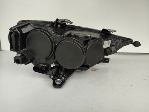LAMPA FAR LIJEVA STRANA AUDI A1 82A 18-