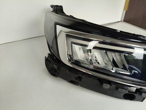 LAMPA FAR DESNA STRANA OPEL GRANDLAND X 21- REDIZAJN FULL LED LAMPA FAR DESNA STRANA OPEL GRANDLAND X 21- REDIZAJN FULL LED