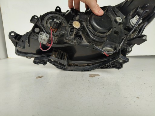 LAMPA FAR DESNA STRANA SUBARU FORESTER III 08-13