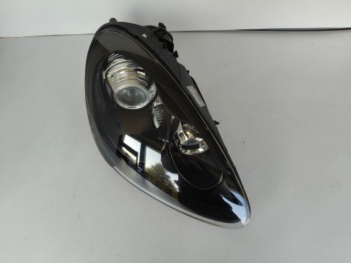 LAMPA FAR DESNA STRANA PORSCHE CAYENNE GTS 7P5 10-14 XENON LED ZAKRETNI LAMPA FAR DESNA STRANA PORSCHE CAYENNE GTS 7P5 10-14 XENON LED ZAKRETNI