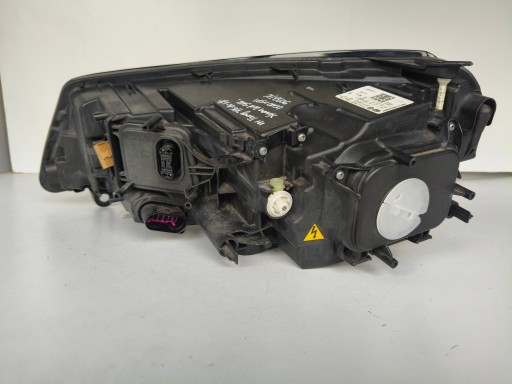 LAMPA FAR DESNA STRANA VW TOUAREG 7P6 14- REDIZAJN XENON LED ZAKRETNI