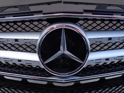 MASKA MERCEDES CLS W218 10- ISPOD RADAR