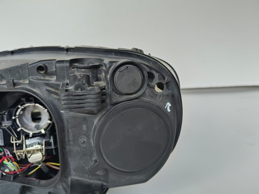 LAMPA FAR DESNA STRANA VOLVO S80 V70 13- REDIZAJN XENON LED ZAKRETNI