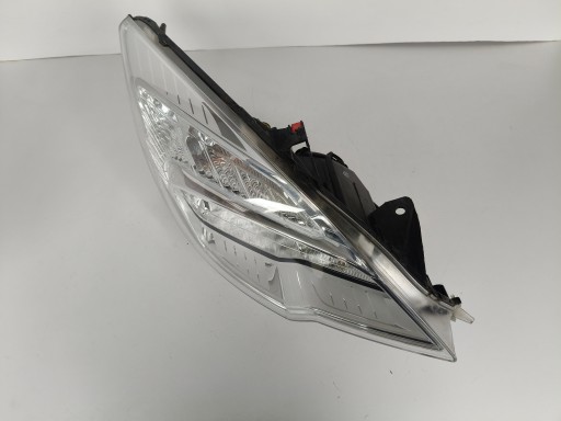 LAMPA FAR DESNA STRANA OPEL MERIVA B 10-13