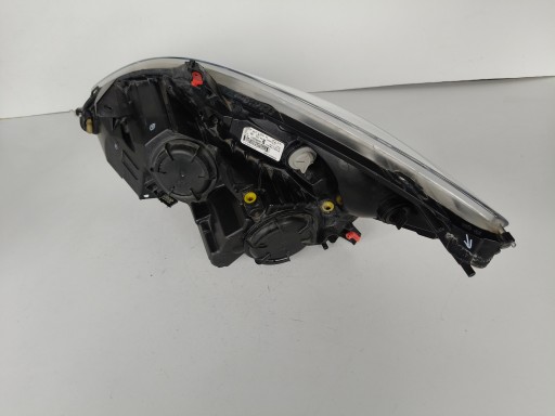 LAMPA FAR DESNA STRANA OPEL MERIVA B 10-13