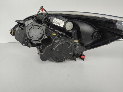 LAMPA FAR DESNA STRANA OPEL MERIVA B 10-13