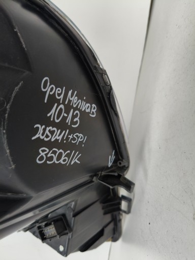LAMPA FAR DESNA STRANA OPEL MERIVA B 10-13