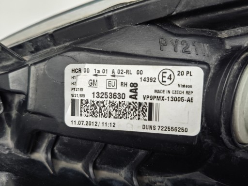 LAMPA FAR DESNA STRANA OPEL MERIVA B 10-13