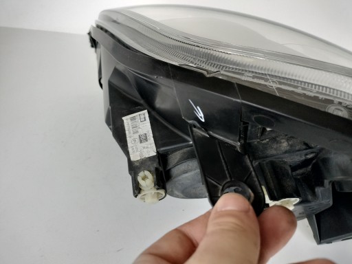 LAMPA FAR DESNA STRANA FIAT GRANDE PUNTO EVO 09-