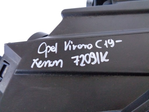 LAMPA FAR DESNA STRANA OPEL VIVARO C 19- ZAFIRA D XENON