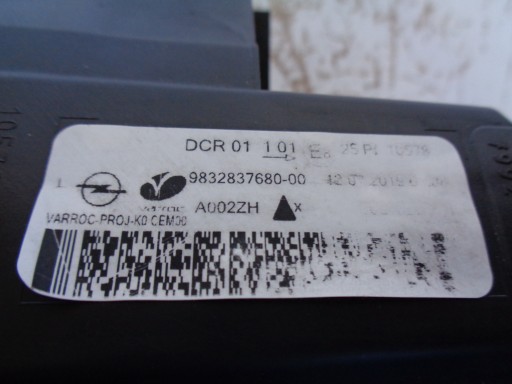 LAMPA FAR LIJEVA STRANA OPEL VIVARO C 19- ZAFIRA D XENON
