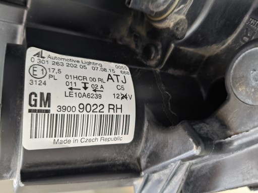 LAMPA FAR DESNA STRANA OPEL ZAFIRA C 12-16