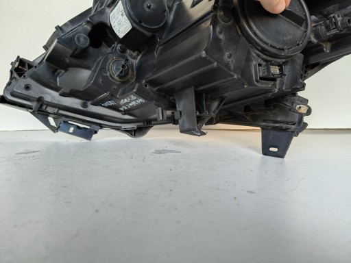 LAMPA FAR DESNA STRANA OPEL ZAFIRA C 12-16