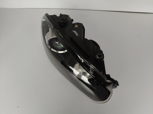 LAMPA FAR DESNA STRANA VW SCIROCCO 1K8 08- XENON