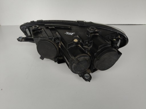 LAMPA FAR DESNA STRANA VW SCIROCCO 1K8 08- XENON