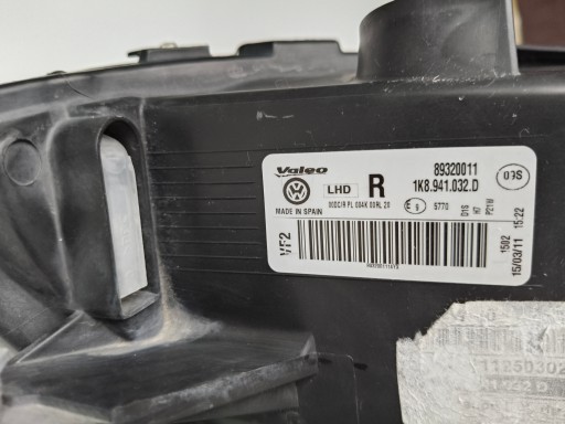 LAMPA FAR DESNA STRANA VW SCIROCCO 1K8 08- XENON