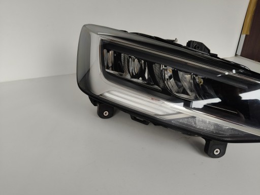 LAMPA FAR DESNA STRANA AUDI Q2 81A REDIZAJN FULL LED