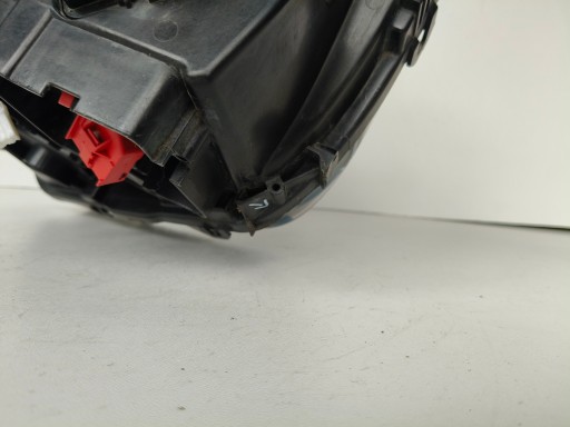 LAMPA FAR DESNA STRANA VW AMAROK 2H 2H0 16- REDIZAJN XENON LED