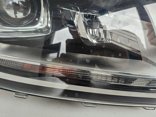 LAMPA FAR DESNA STRANA VW AMAROK 2H 2H0 16- REDIZAJN XENON LED