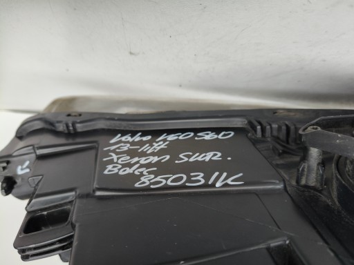 LAMPA FAR LIJEVA STRANA VOLVO V60 S60 13- REDIZAJN XENON ZAKRETNI