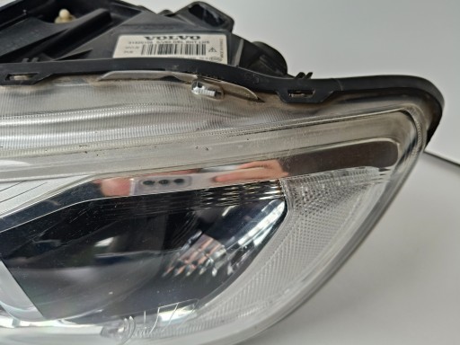 LAMPA FAR LIJEVA STRANA VOLVO V60 S60 13- REDIZAJN XENON ZAKRETNI