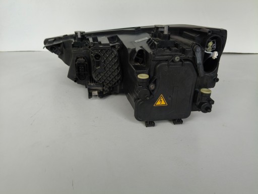 LAMPA FAR DESNA STRANA AUDI A1 8X 8XA 14- REDIZAJN XENON LED LAMPA FAR DESNA STRANA AUDI A1 8X 8XA 14- REDIZAJN XENON LED
