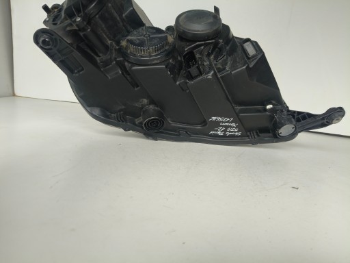 LAMPA FAR LIJEVA STRANA SKODA RAPID 5JA 12- XENON LAMPA FAR LIJEVA STRANA SKODA RAPID 5JA 12- XENON