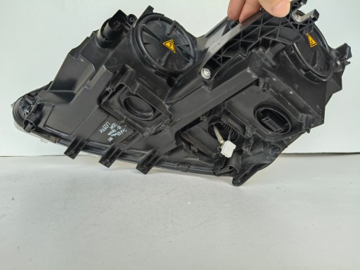 LAMPA FAR DESNA STRANA SEAT ALHAMBRA 7N 7N5 10- XENON LAMPA FAR DESNA STRANA SEAT ALHAMBRA 7N 7N5 10- XENON