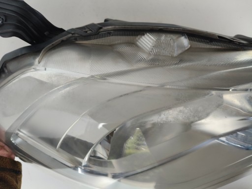 LAMPA FAR DESNA STRANA SUZUKI SX4 S-CROSS 13-16 LAMPA FAR DESNA STRANA SUZUKI SX4 S-CROSS 13-16