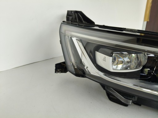 LAMPA FAR DESNA STRANA RENAULT TALISMAN 15- FULL LED LAMPA FAR DESNA STRANA RENAULT TALISMAN 15- FULL LED