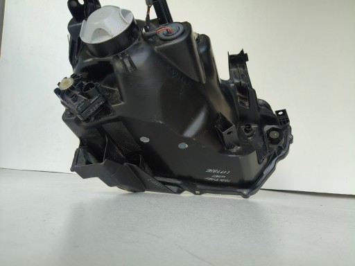 LAMPA FAR LIJEVA STRANA ISUZU D-MAX III 20- LAMPA FAR LIJEVA STRANA ISUZU D-MAX III 20-