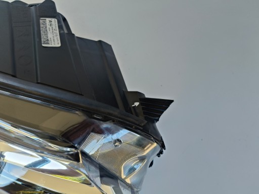LAMPA FAR DESNA STRANA CITROEN JUMPY 16- OPEL VIVARO C 19-