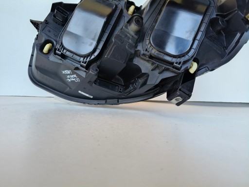 LAMPA FAR DESNA STRANA CITROEN JUMPY 16- OPEL VIVARO C 19-