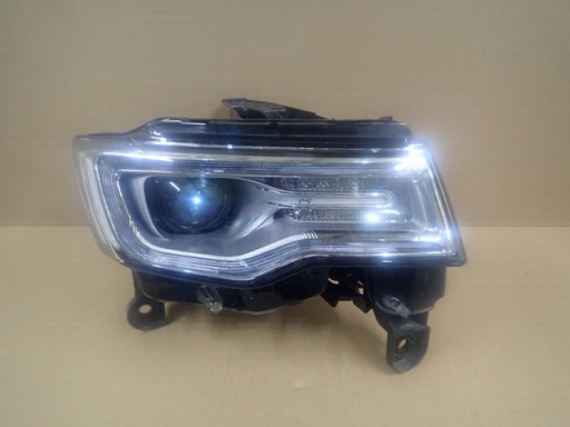 LAMPA FAR DESNA STRANA JEEP GRAND CHEROKEE WK2 XENON REDIZAJN 17-