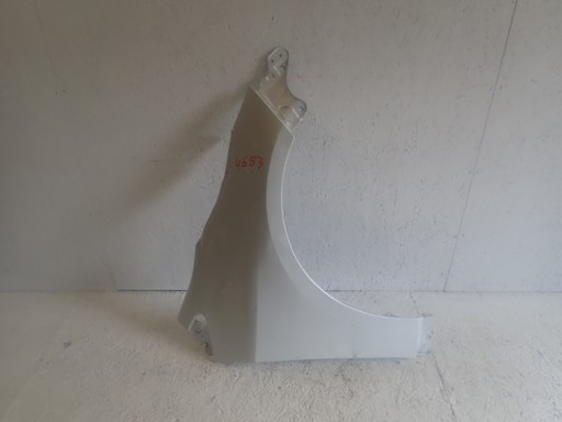 BLATOBRAN DESNA STRANA PREDNJA TOYOTA COROLLA E21 LIMUZINA / SEDAN 19-