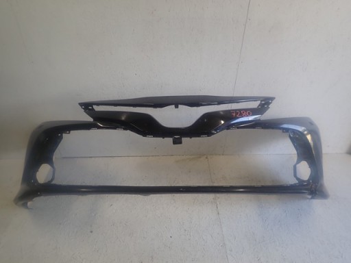 BRANIK PREDNJA STRANA TOYOTA CAMRY 8 VIII 2017-