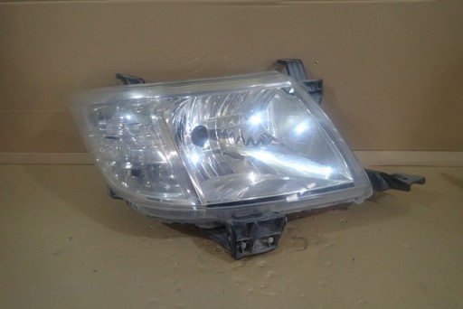 LAMPA FAR DESNA STRANA TOYOTA HILUX REDIZAJN 11-14R
