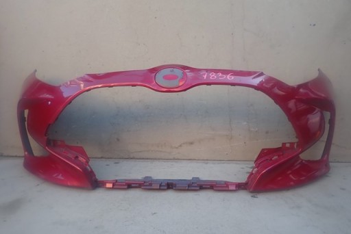 BRANIK PREDNJA STRANA TOYOTA YARIS 4 IV 2020-