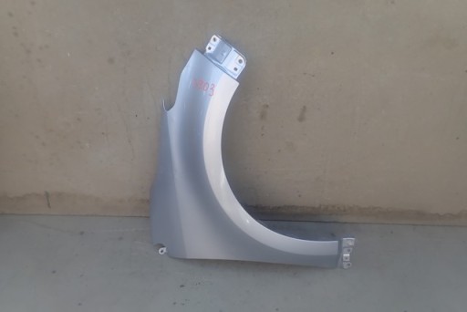 BLATOBRAN DESNA STRANA PREDNJA TOYOTA YARIS 4 IV 20-