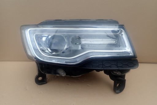 LAMPA FAR DESNA STRANA XENON JEEP CHEROKEE WK2 14-