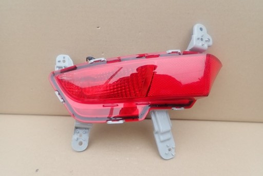 LAMPA FAR DESNA STRANA ZADNJA  MAGLENKA HYUNDAI I30 III